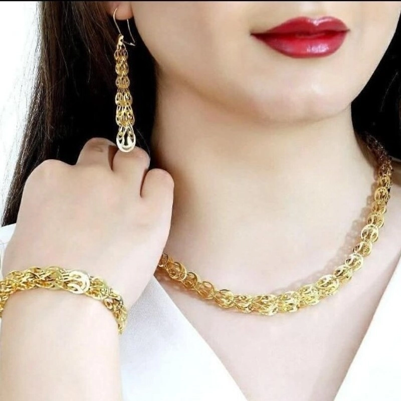 سرویس زنانه شین مدل لبخند مناسب استایل روزمره و مجلسی