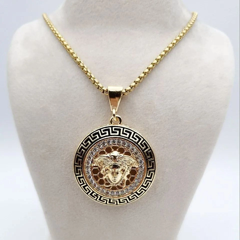 گردنبد ورساچه