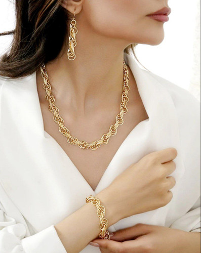 سرویس زنانه