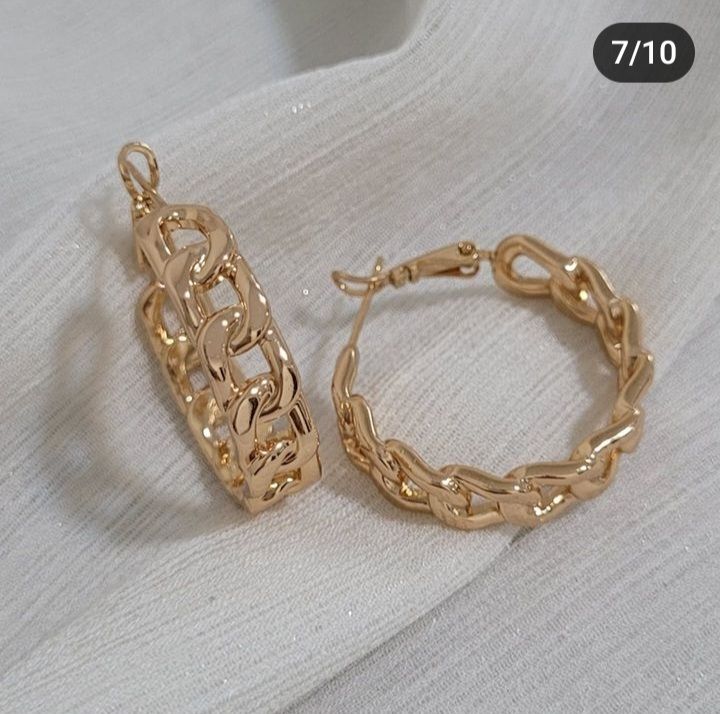 گوشواره زنانه برند ژوپینگ با طراحی خاص و جذاب