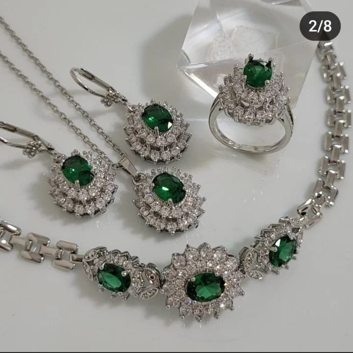 سرویس خاویاری زنانه