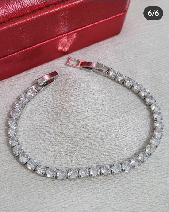 دستبند جواهری زنانه