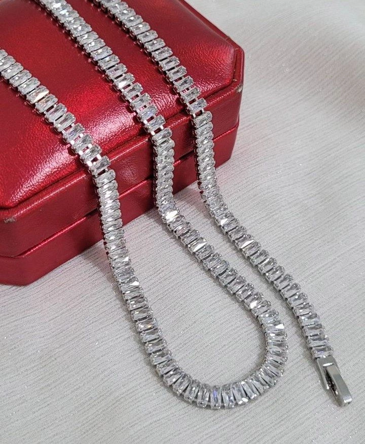 سرویس سنگدار زنانه