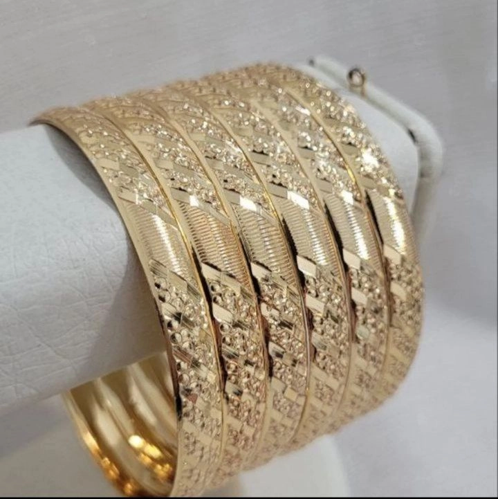 النگو زنانه طلا روس مجلسی رنگ ثابت ضد حساسیت