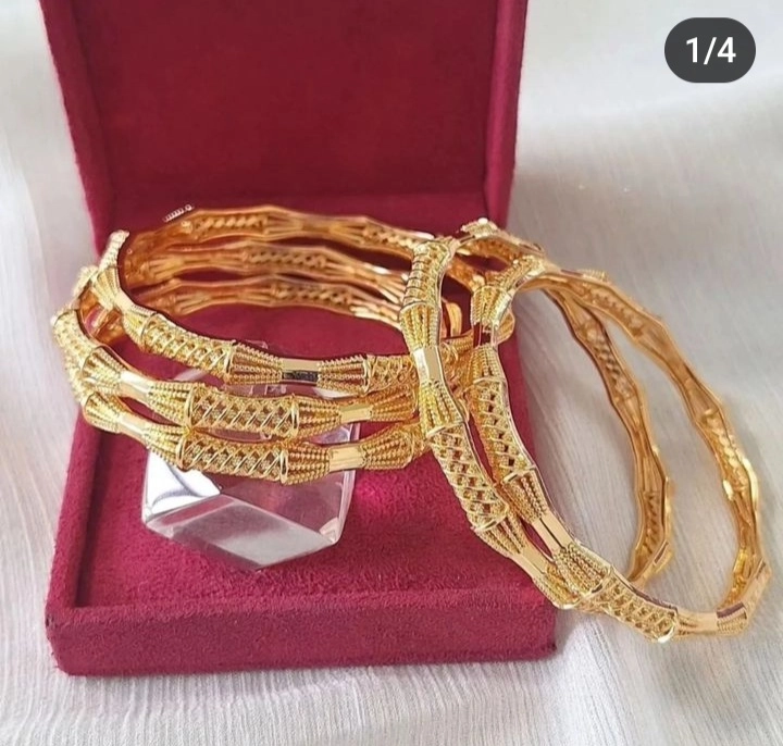 النگو اماراتی اصل زنانه جنس خارجی رنگ ثابت