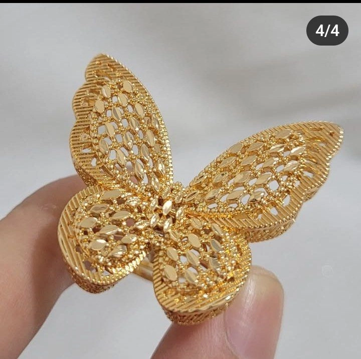 سرویس مدل پروانهزنانه