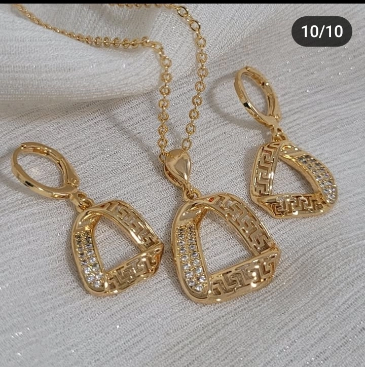 نیمست زنانه