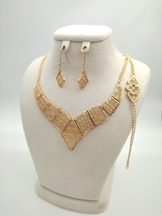 سرویس زنانه