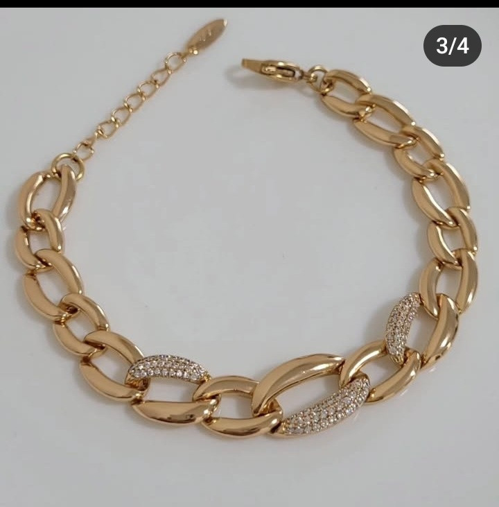 سرویس زنانه ژوپینگ طرح طلا با دستبند زنجیری درشت