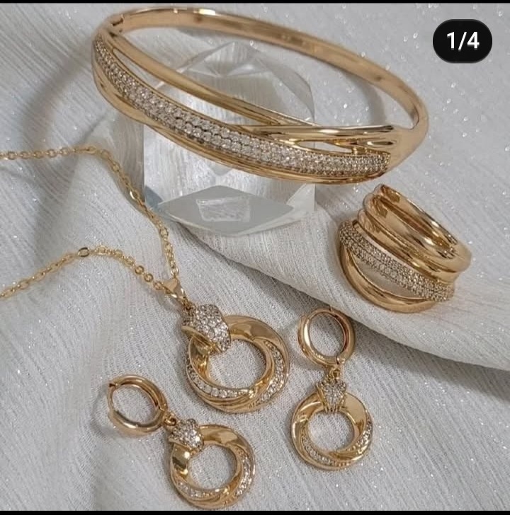 سرویس زنانه