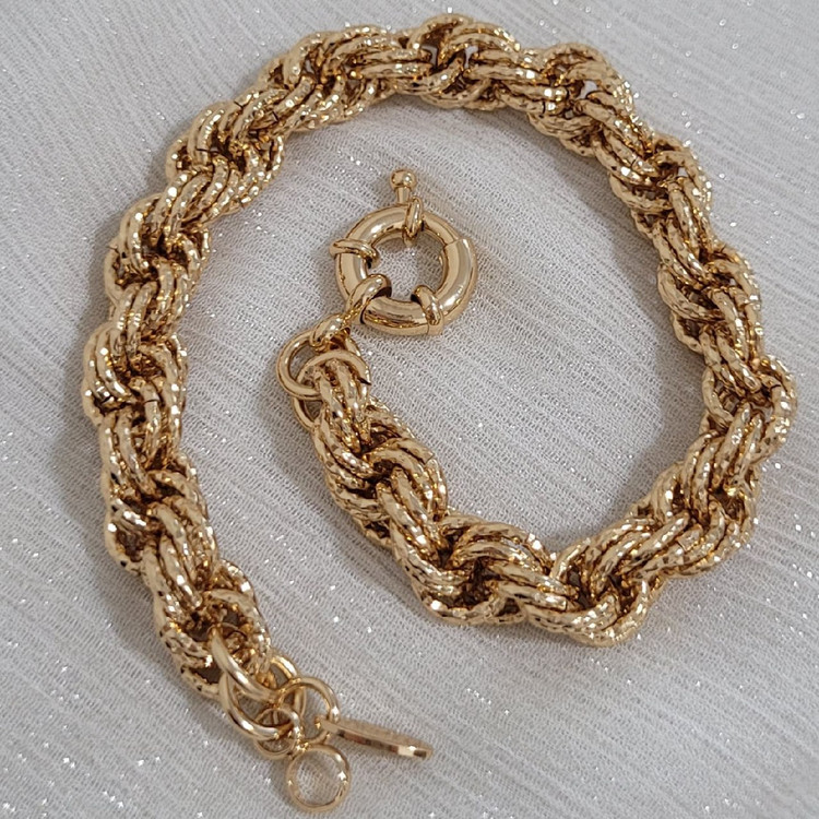 دستبند زنانه طرح طلا ژوپینگ با زنجیر بافت درشت و قفل حلقهای کلاسیک