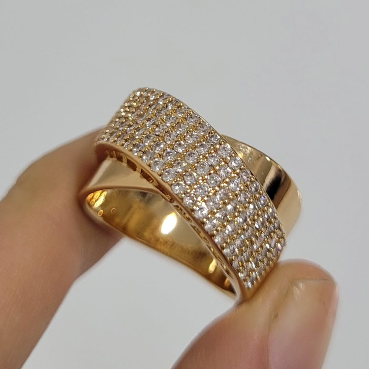 انگشتر زنانه ژوپینگ مدل آدامسی با نگینکاری مخراجی و سطح درخشان