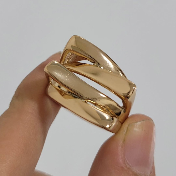 انگشتر ژوپینگ مناسب برای استایلهای روزمره و مجلسی با رنگ ثابت