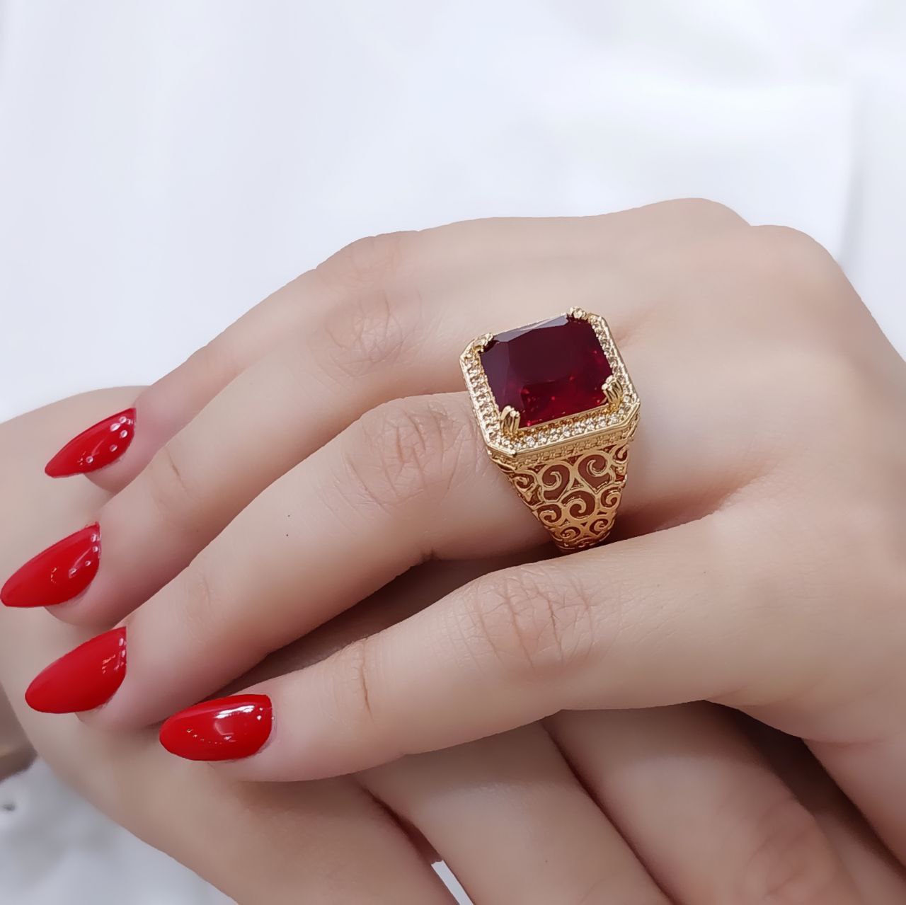 انگشتر سنگ دار زنانه