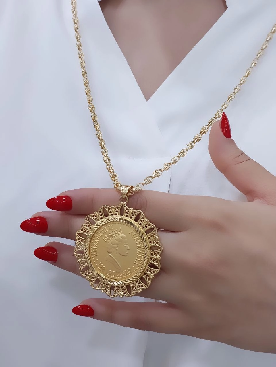 گردنبند طرح طلای زنانه