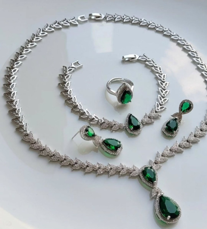 سرویس سنگ دار زنانه