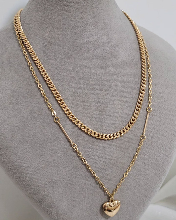 گردنبند دولاین زنانه و دخترانه طرح طلا با زنجیر کارتیر و آویز قلبی مناسب استایل مجلسی و روزمره