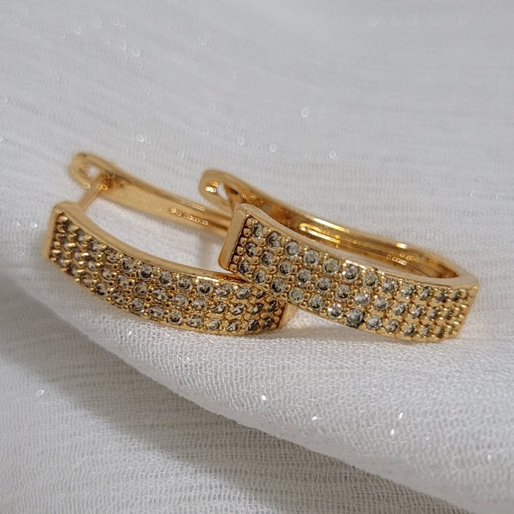 گوشواره حلقه ای نگین دار زنانه