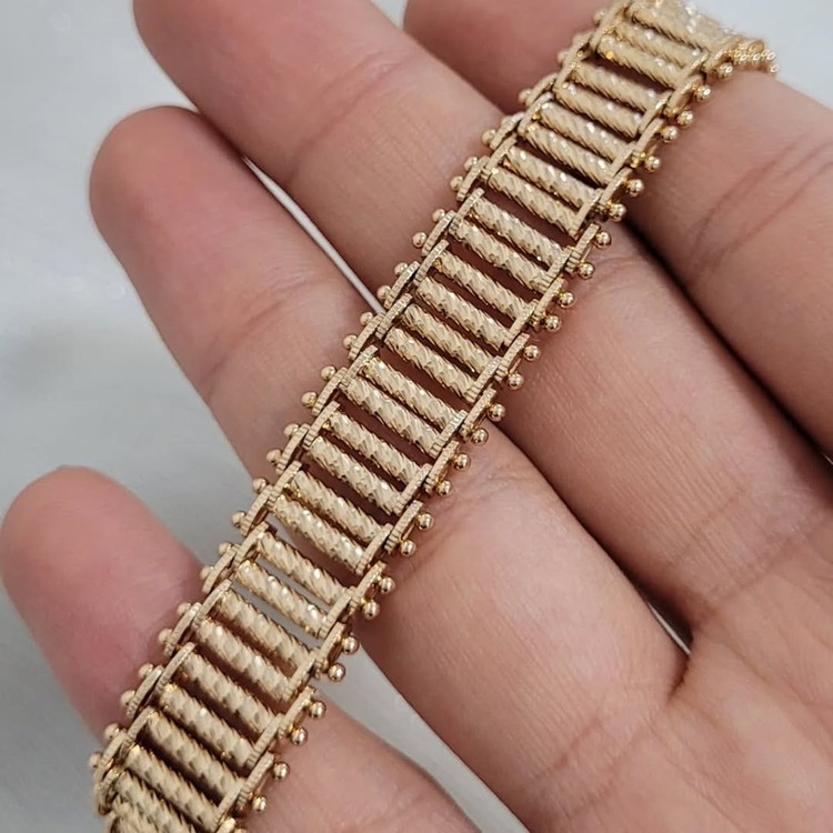 دستبند طرح طلای زنانه