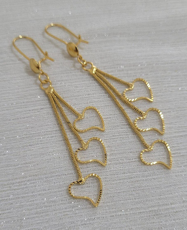 گوشواره آویز زنانه YSX طلایی – زنجیری چند آویز با پلاک قلب ظریف