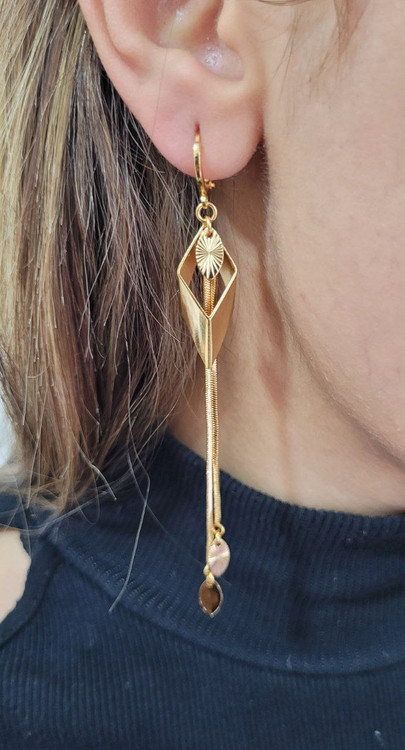 گوشواره آویز زنانه YSX طلایی – طراحی لوزی کشیده مینیمال با زنجیر بلند