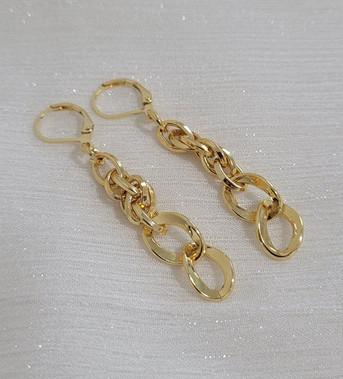 گوشواره آویز زنانه YSX طلایی – زنجیر حلقهای ترکیبی با حلقههای بیضی