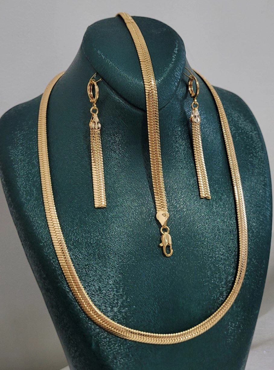 سرویس ماری زنانه