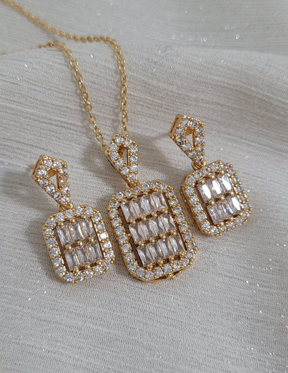 نیمست زنانه