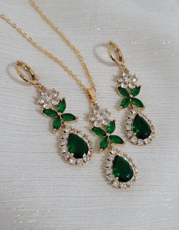 نیمست زنانه