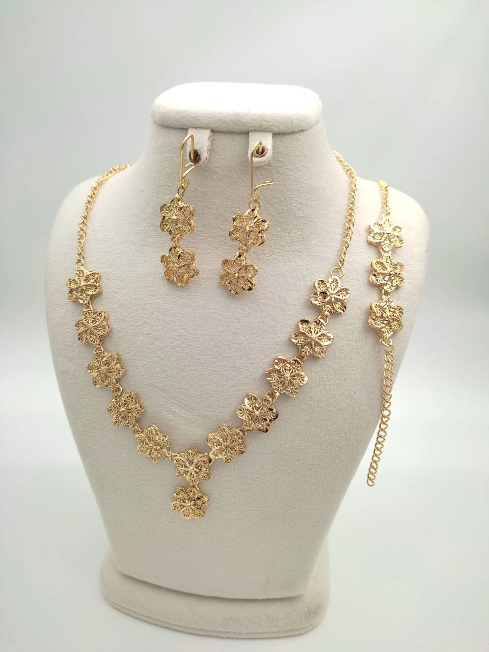 سرویس زنانه