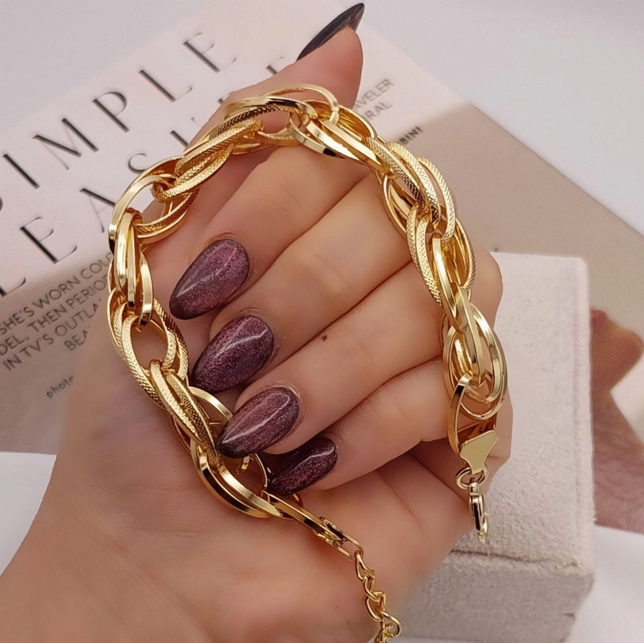 دستبند زنانه