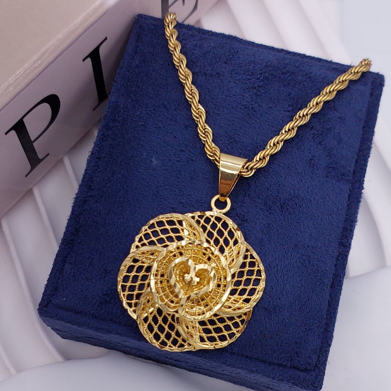 گردنبند زنانه