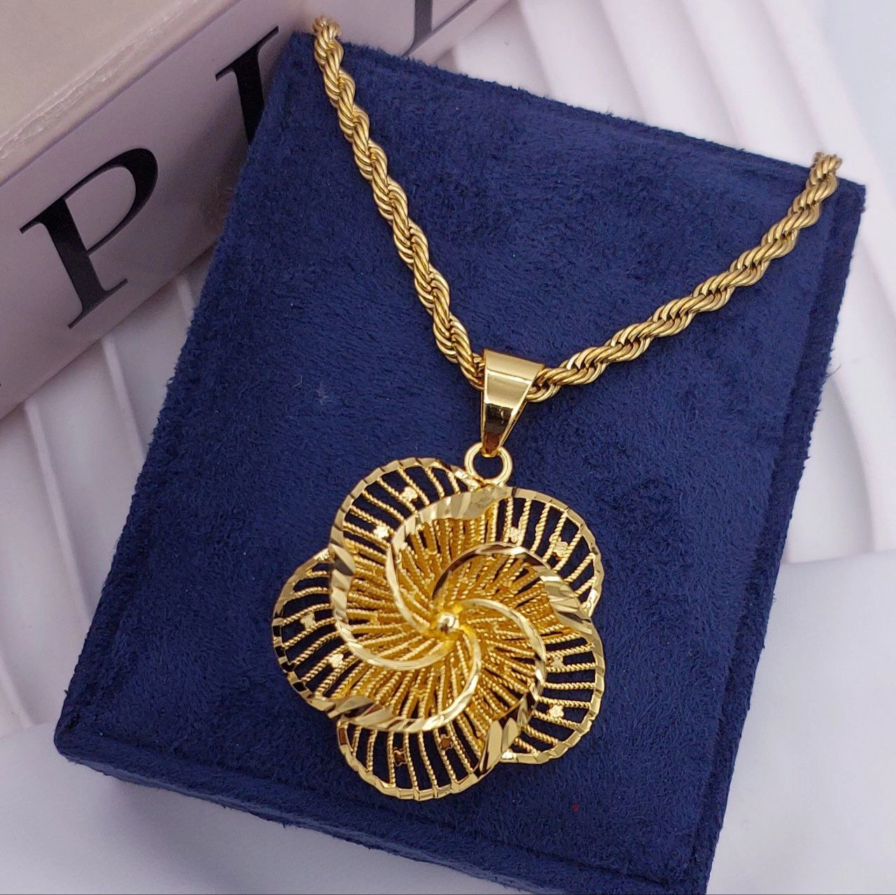 گردنبند زنانه