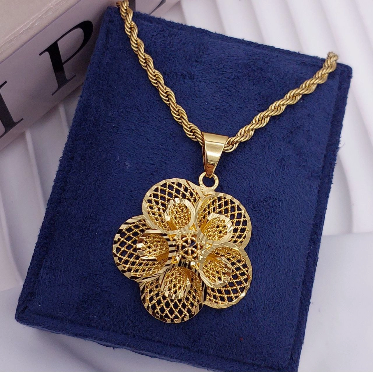 گردنبند زنانه