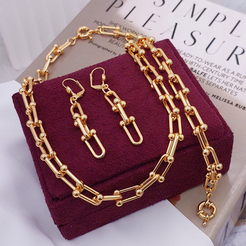 سرویس زنانه