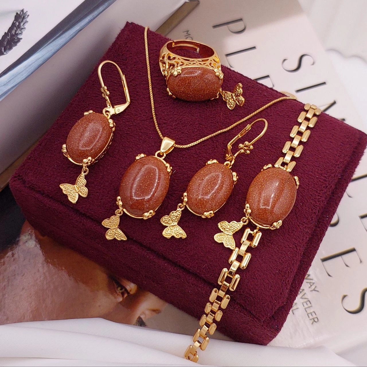 سرویس زنانه