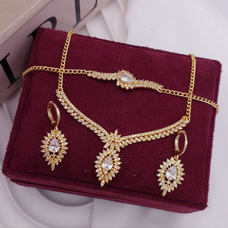 سرویس زنانه