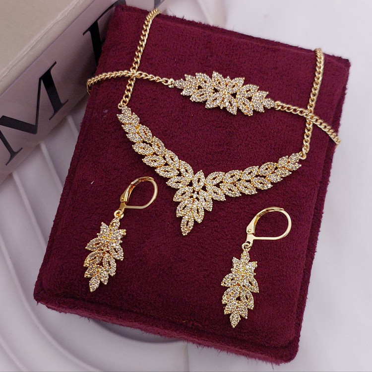 سرویس زنانه