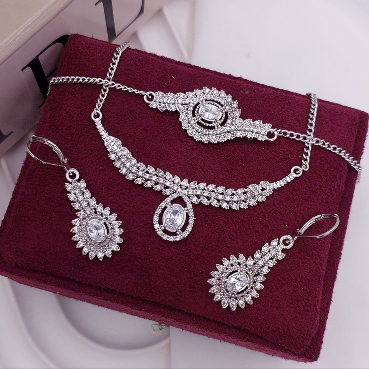 سرویس زنانه