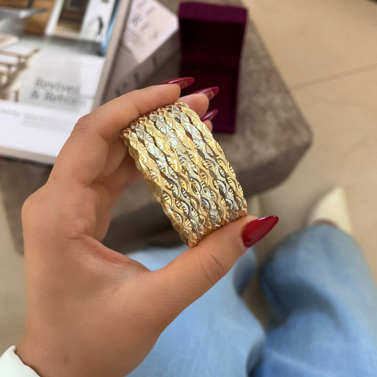 النگو طلا روس