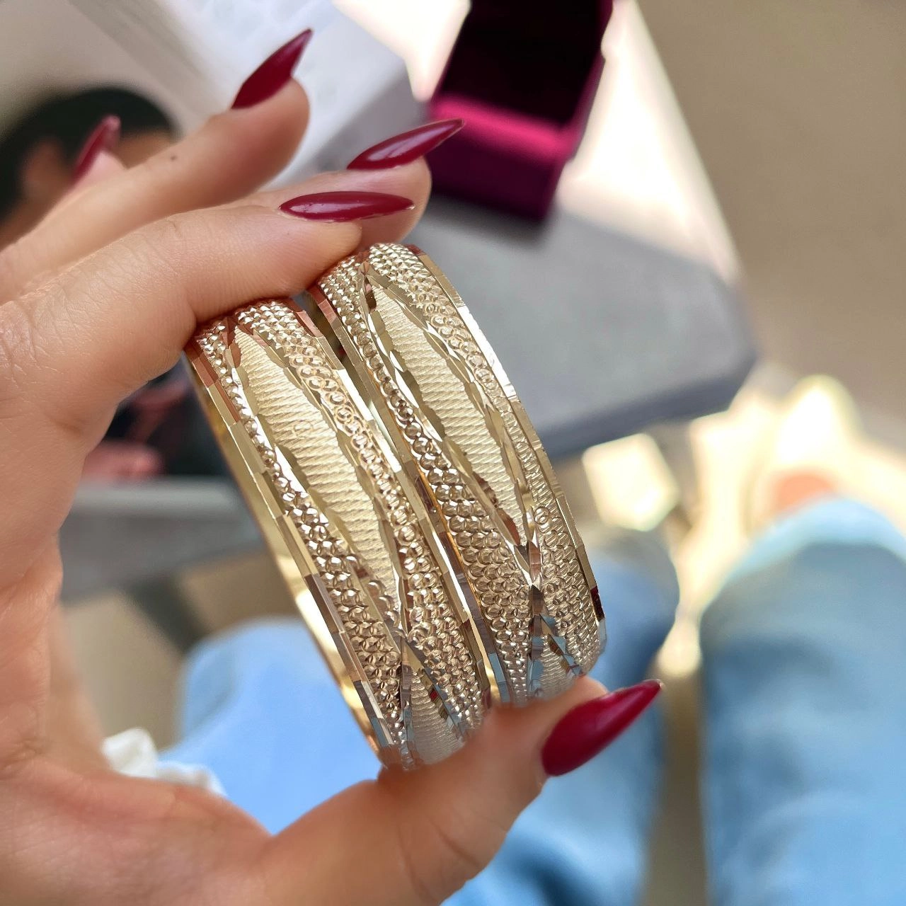 نیم تکپوش زنانه