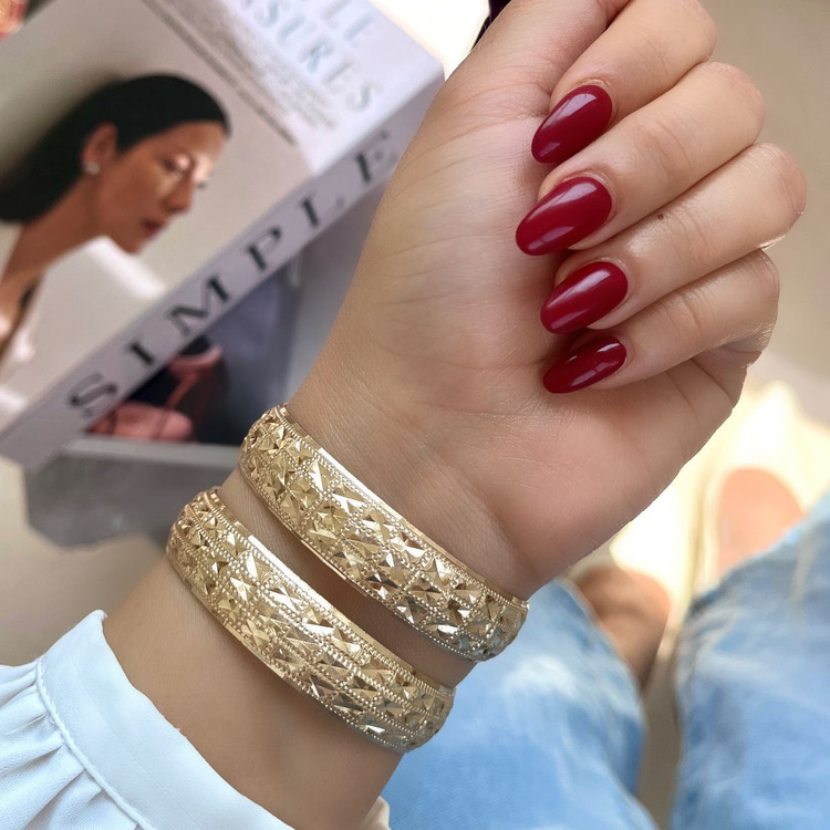 نیم تکپوش زنانه