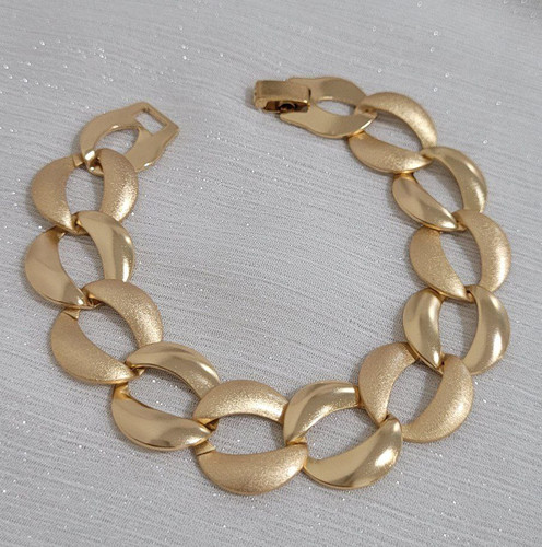 دستبند زنانه