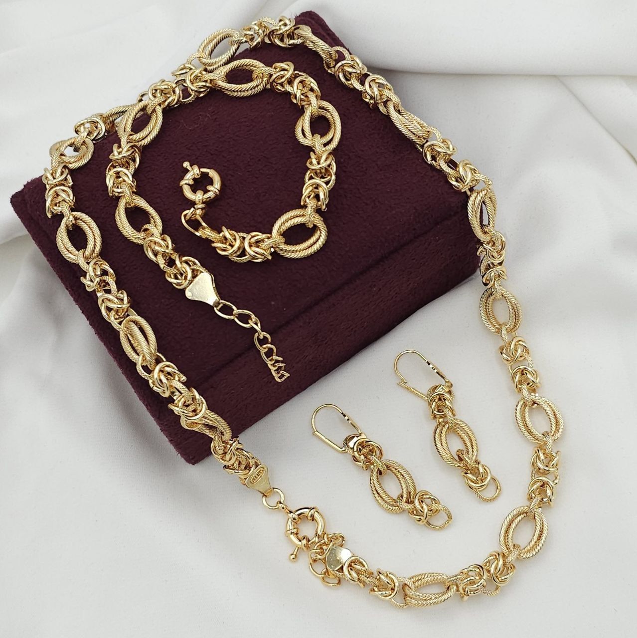 سرویس حلقه ای زنانه