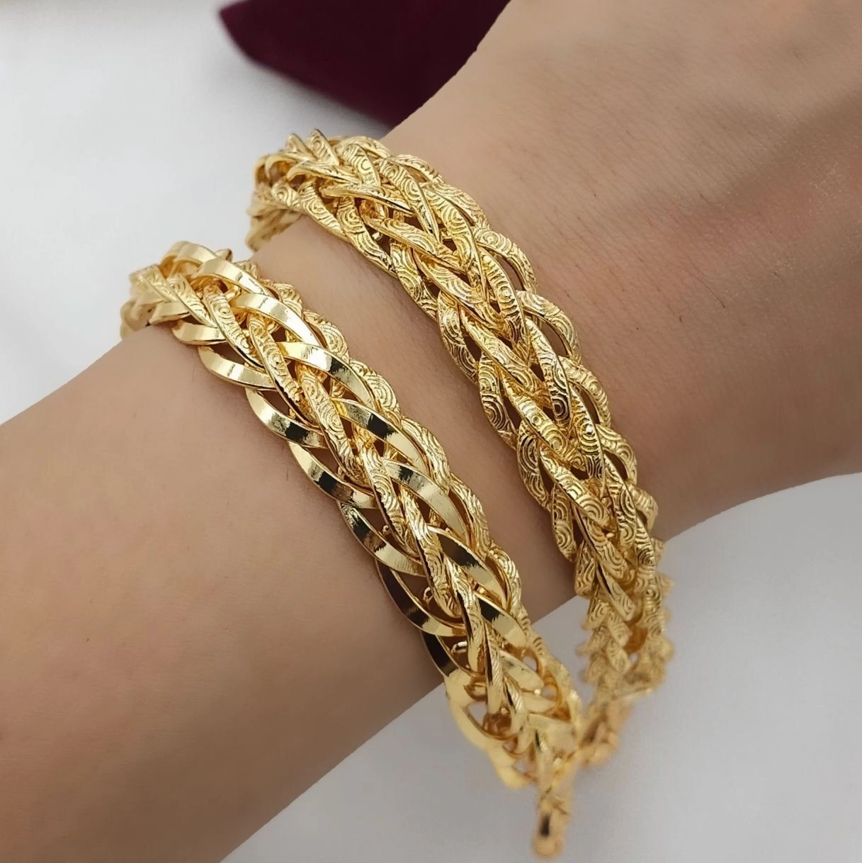 دستبند زنانه