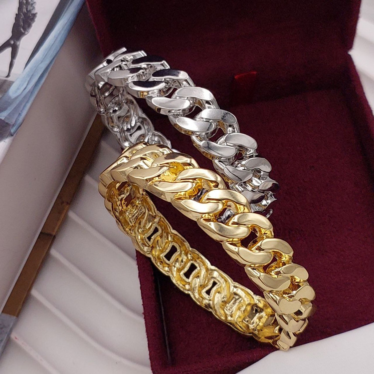 دستبند زنانه