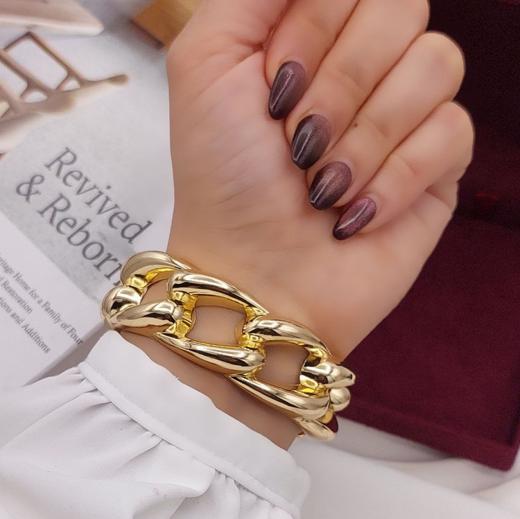 دستبند زنانه