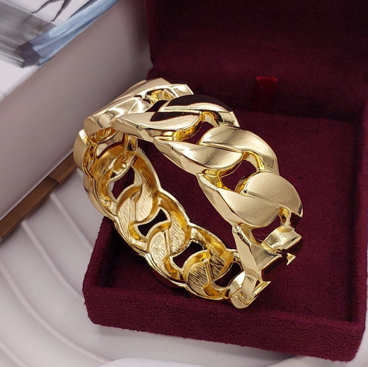 دستبند زنانه