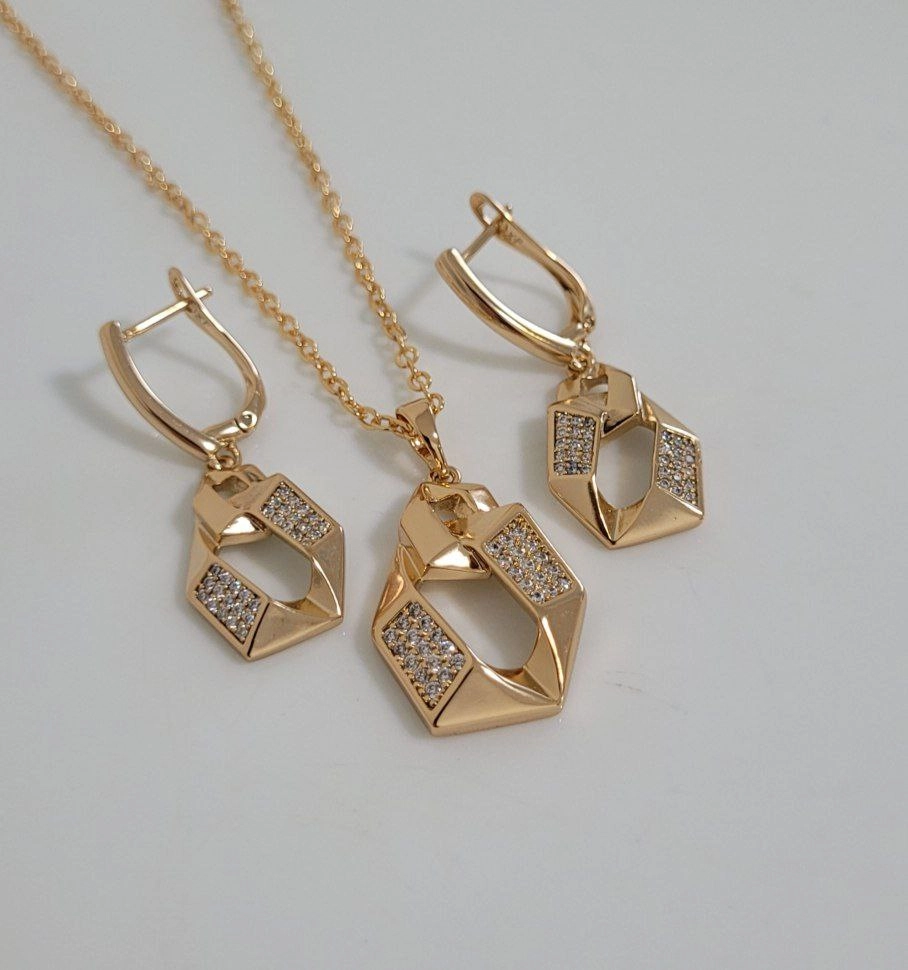 نیمست زنانه