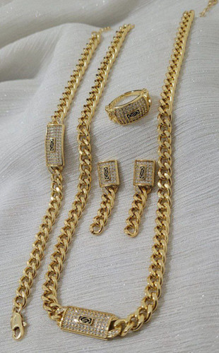 سرویس زنانه